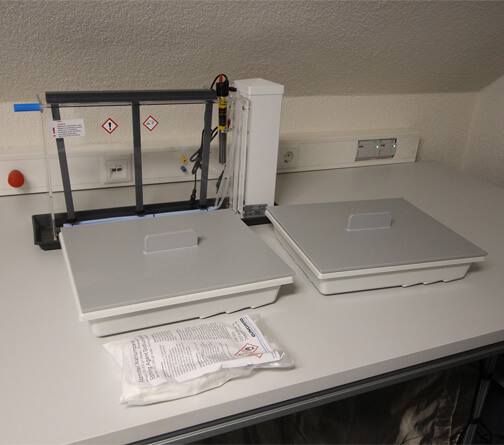 Develpoment of photo resistance PCB